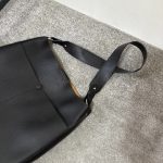 کیف دوشی زنانه مدل لامور کد 084